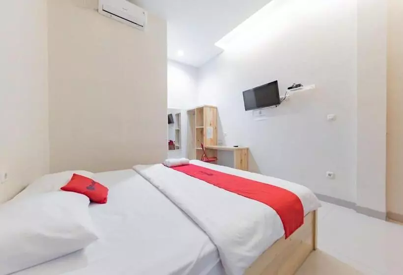 Hotelli Reddoorz Syariah Near Dprd Kabupaten Subang