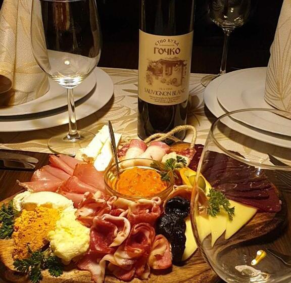 هتل Etno Kuca Sa Konacistem Gocko