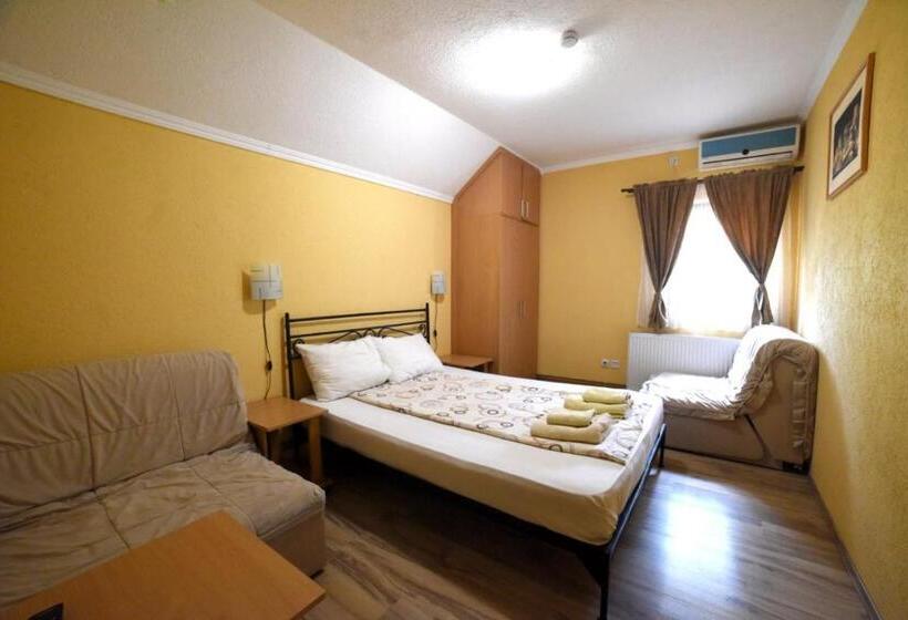 هتل Etno Kuca Sa Konacistem Gocko