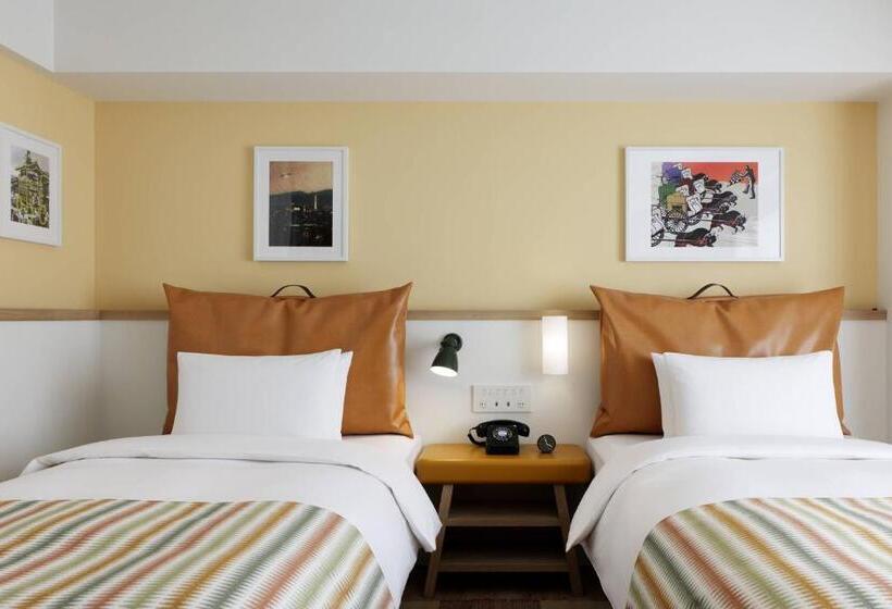 Hotel Moxy Kyoto