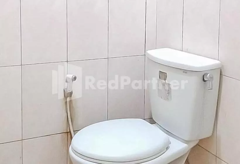 Indah Savana Hotel Mitra Reddoorz