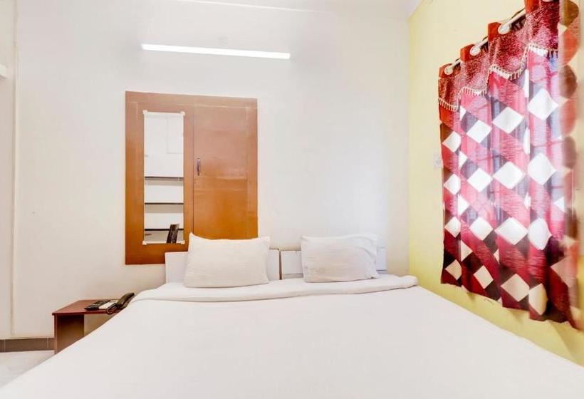 פנסיון Oyo 80441 Dhs Residency