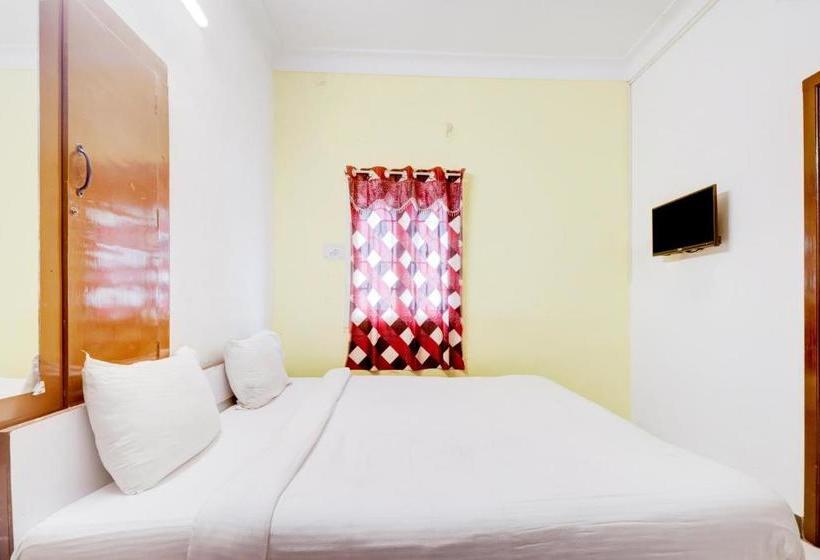 פנסיון Oyo 80441 Dhs Residency