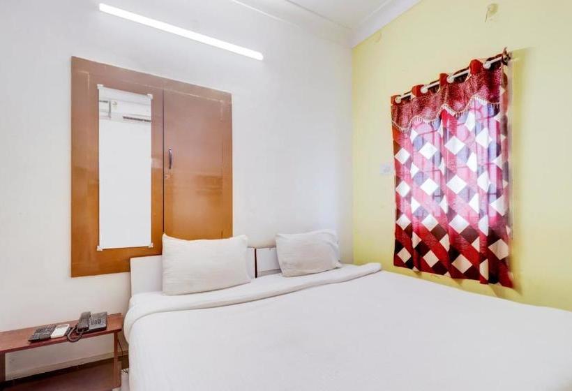 פנסיון Oyo 80441 Dhs Residency