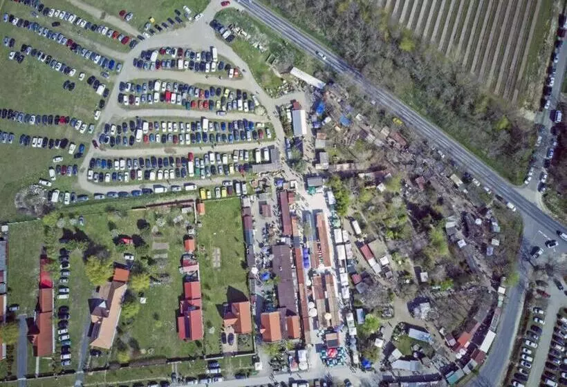 ペンション Piac Vendégház