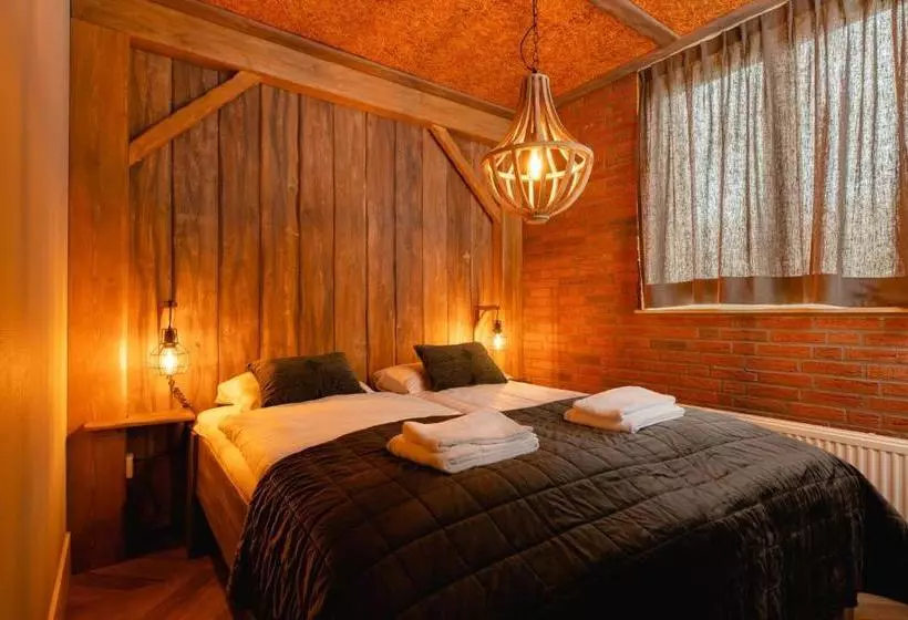 استراحتگاه 8  Person Childbungalow   Theme Farm Adapted