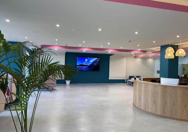 簡易ホテル Vali By Village