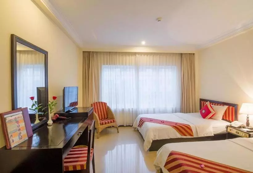 Отель Angkor Riviera