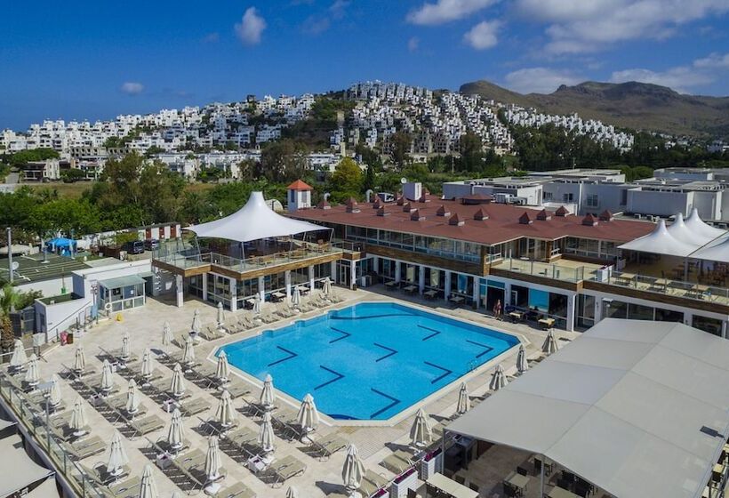 בית מלון כפרי Armonia Holiday Village & Spa