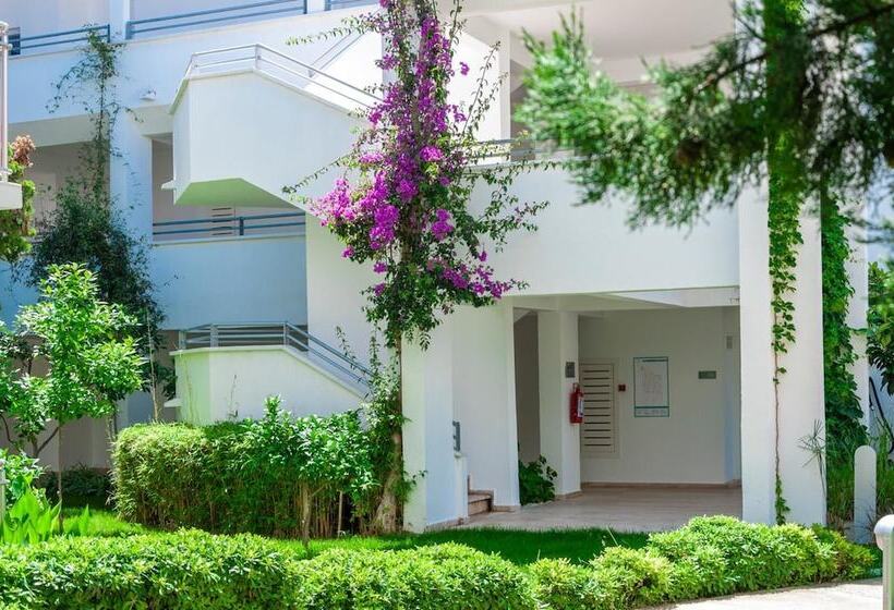 בית מלון כפרי Armonia Holiday Village & Spa