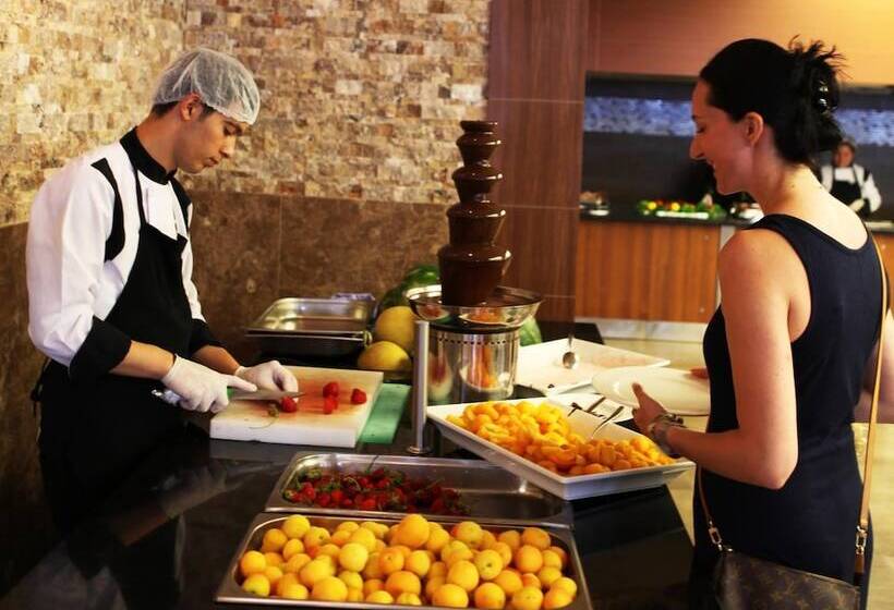 בית מלון כפרי Armonia Holiday Village & Spa