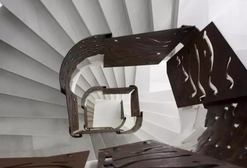 Отель Catalonia Catedral