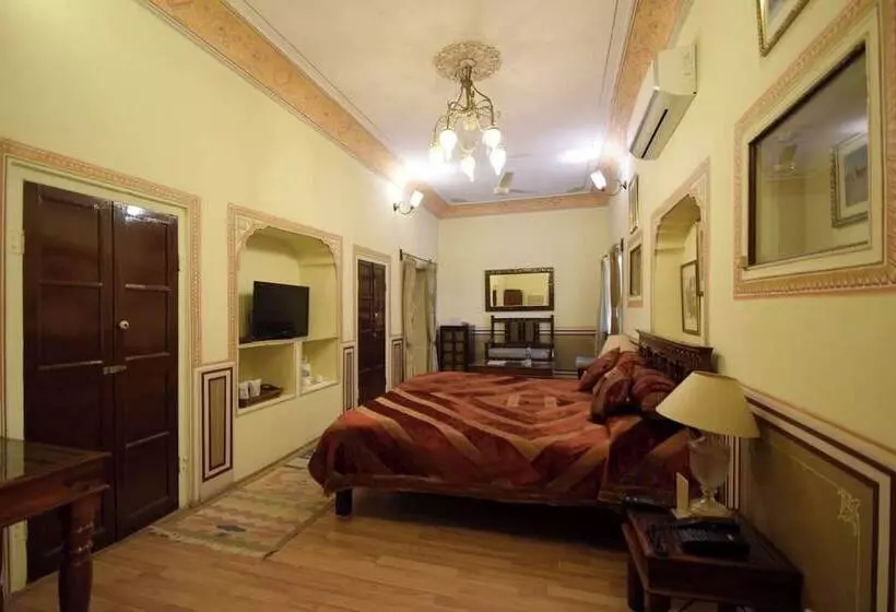 Hotel Hari Mahal Palace By Pachar Group