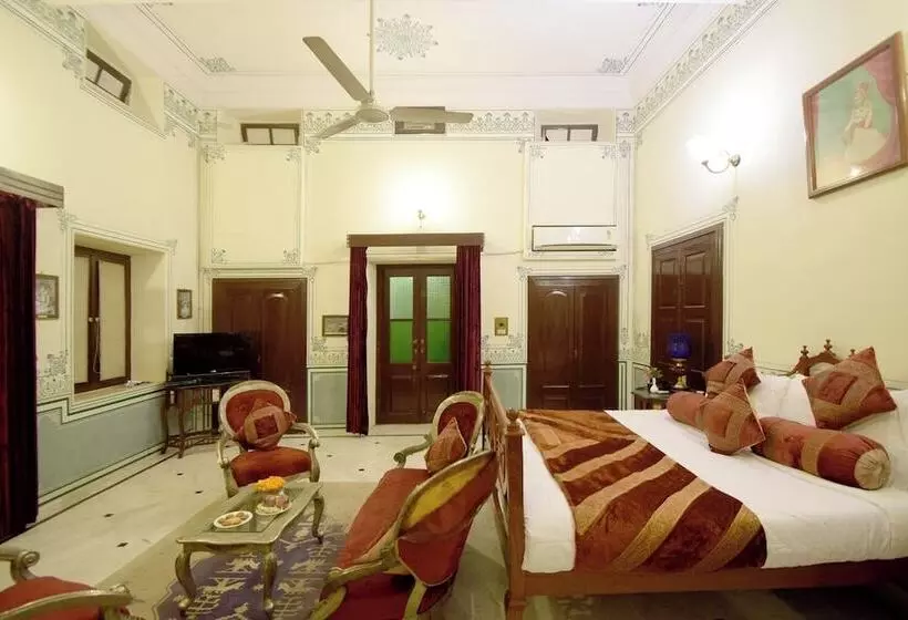 Hotel Hari Mahal Palace By Pachar Group