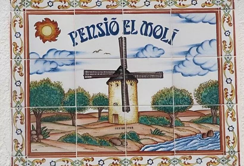 فندق Hostal Y Apartamento Molí De Mar
