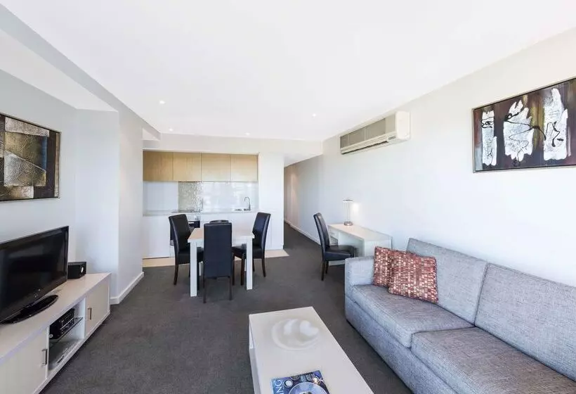 هتل Istay Precinct Adelaide