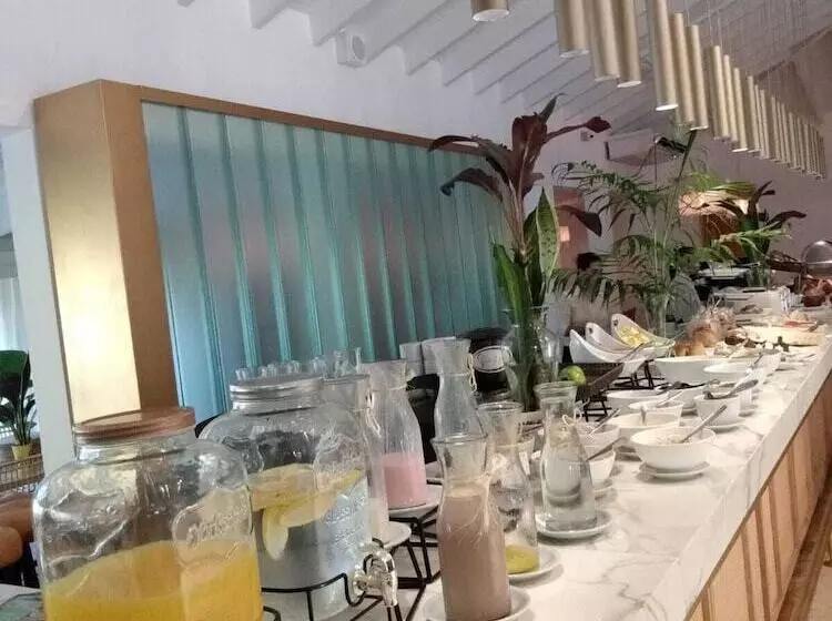 בית מלון כפרי La Reserva Virgin Lodge