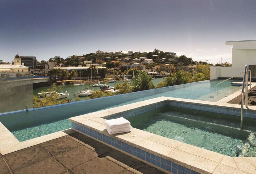 فندق Oaks Townsville Gateway Suites