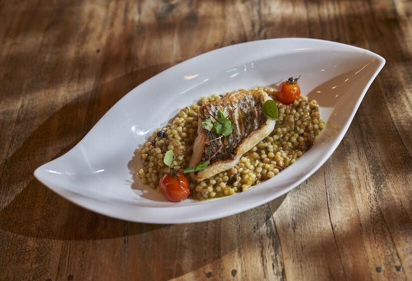 هتل Portobay Teatro