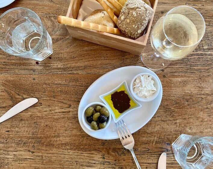 هتل Portobay Teatro