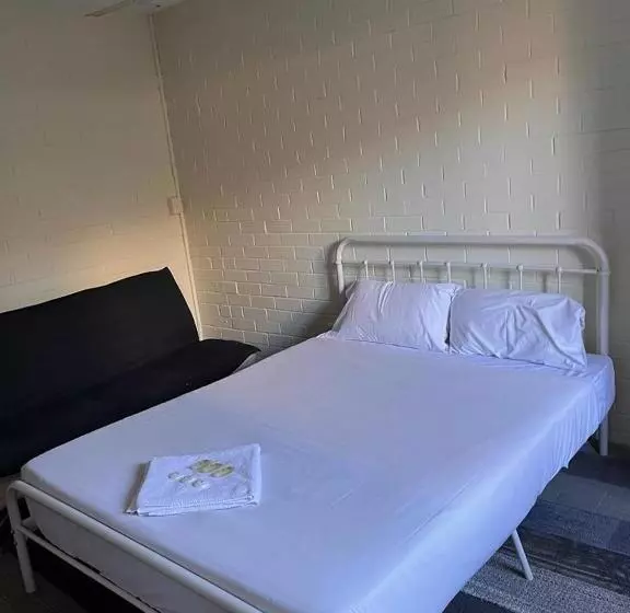 فندق H & D Apartments