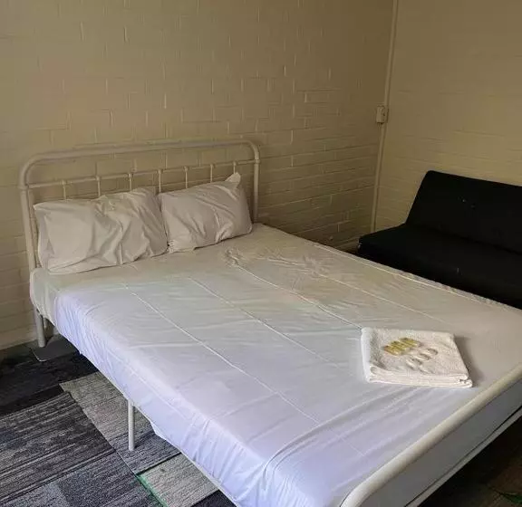 فندق H & D Apartments