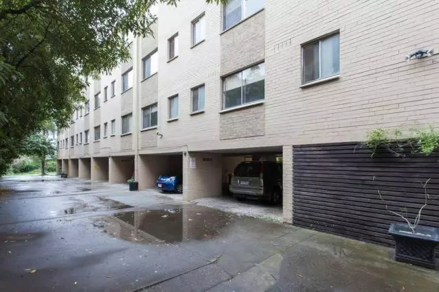 فندق H & D Apartments