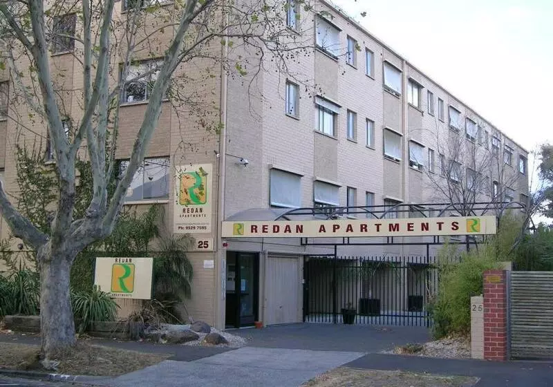 فندق H & D Apartments