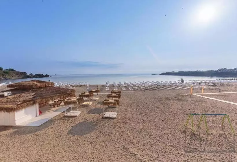 Отель Serenity Bay