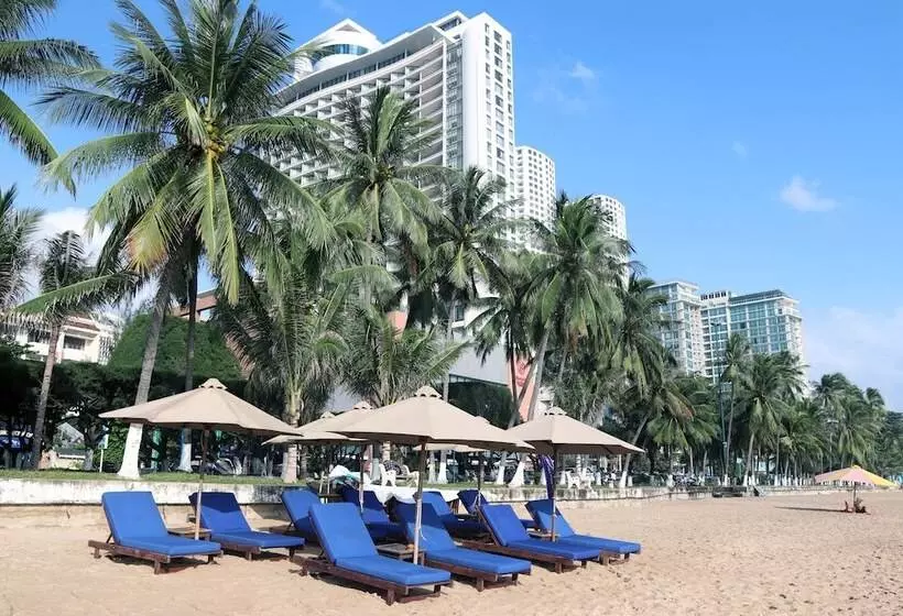Sheraton Nha Trang Hotel & Spa