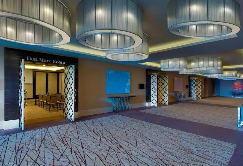 Sheraton Nha Trang Hotel & Spa