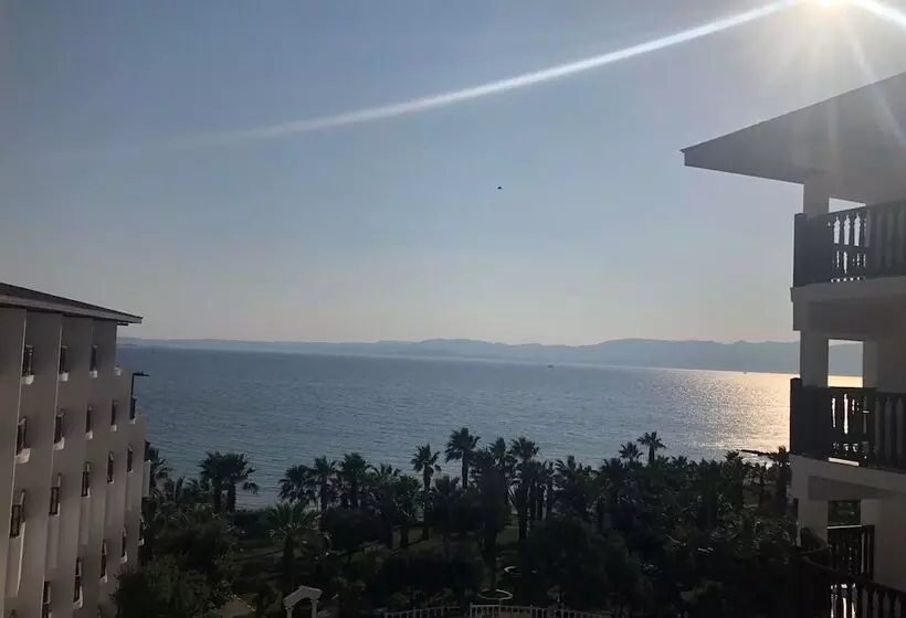 Kerasus Resort Hotel