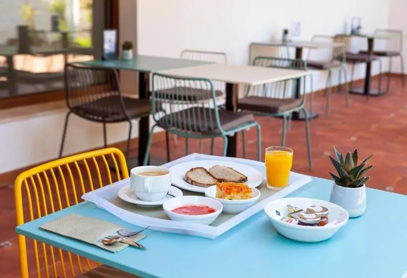 ホテル Ad Hoc Vitae Retreats & Health Only Adults