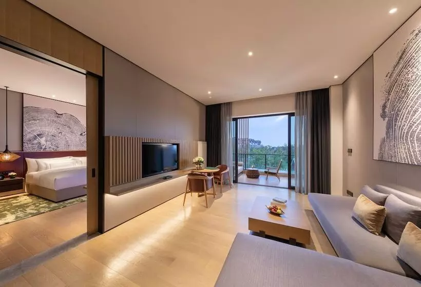 Hotel Melia Chongqing