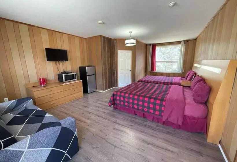 Muskoka Nights Motel