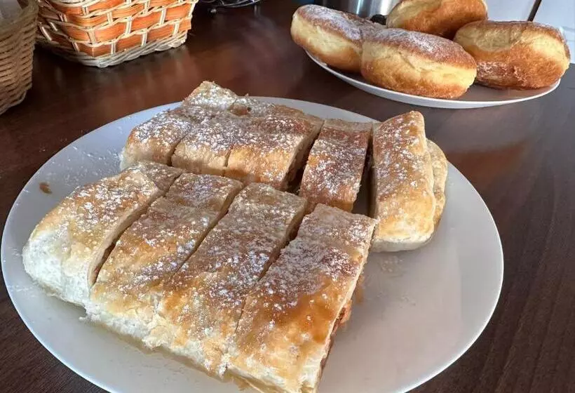 Majatalo Penzion Pod Lesem