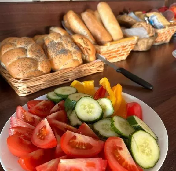 Majatalo Penzion Pod Lesem