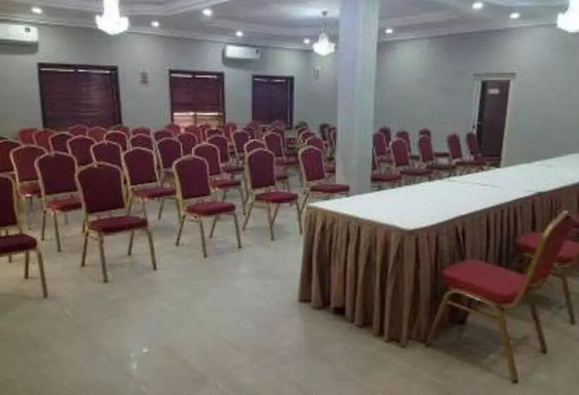 پانسیون Room In Lodge   Somitel Hotels And Resort Ltd