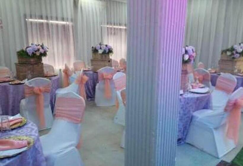 پانسیون Room In Lodge Somitel Hotels And Resort Ltd