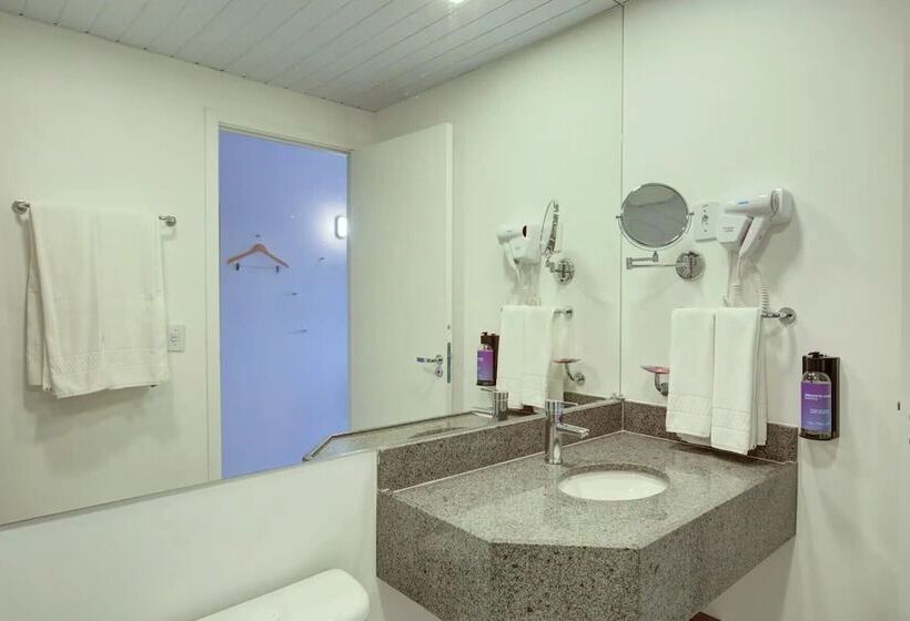 Summit Suítes Hotel Cruzeiro