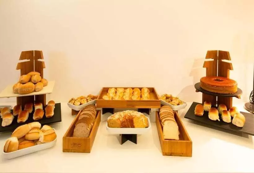 Summit Suítes Hotel Cruzeiro