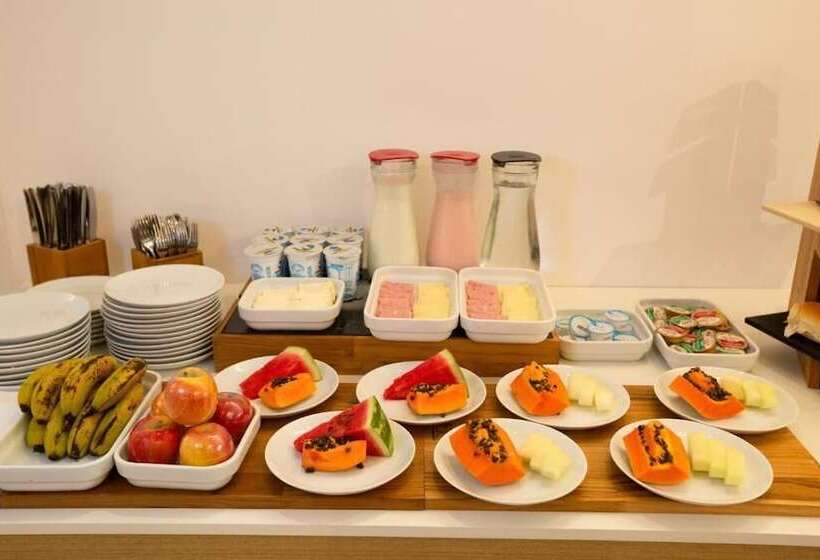 Summit Suítes Hotel Cruzeiro