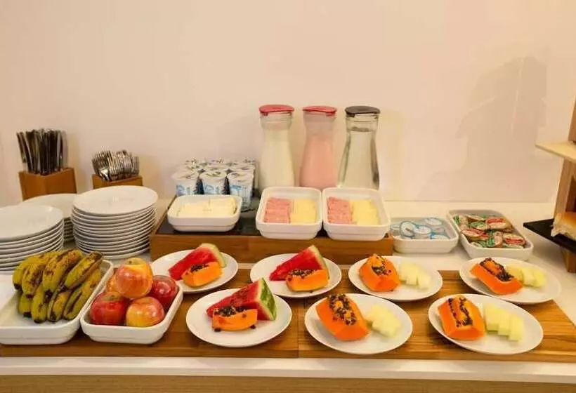 Summit Suítes Hotel Cruzeiro