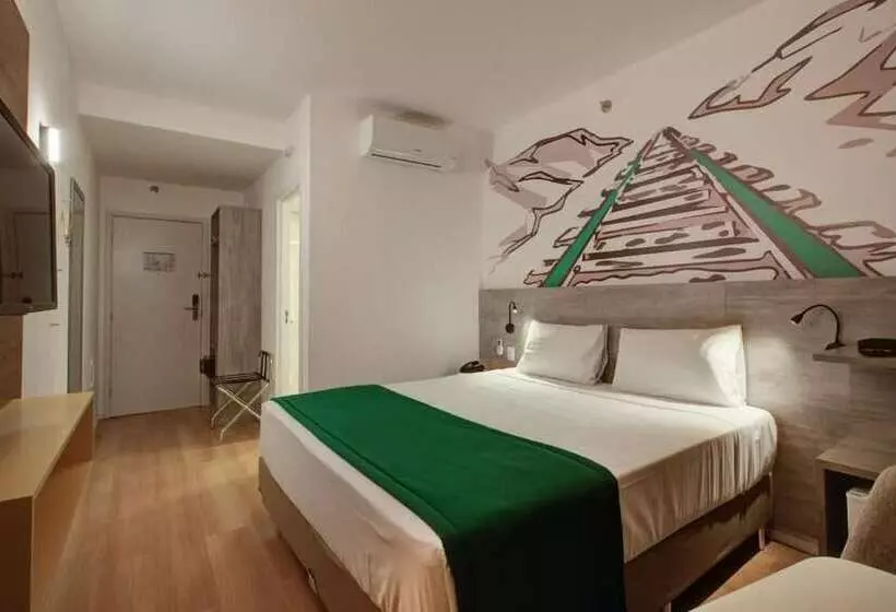 Summit Suítes Hotel Cruzeiro