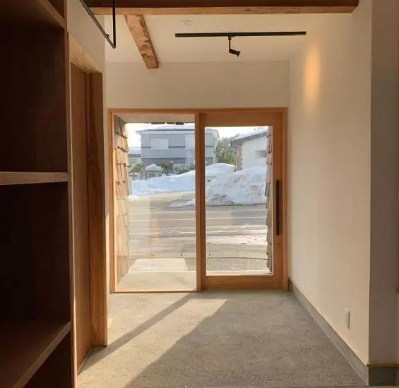 Retkeilymaja やどバーtatsuji