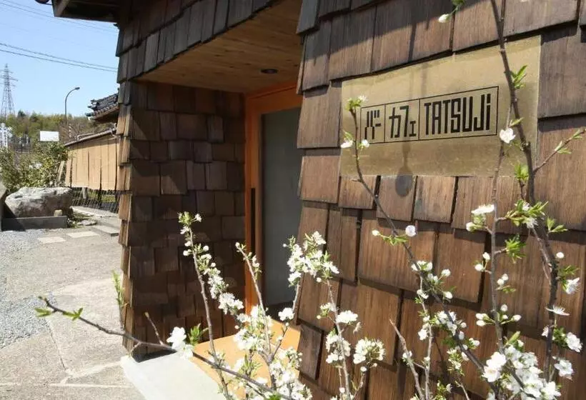 Retkeilymaja やどバーtatsuji