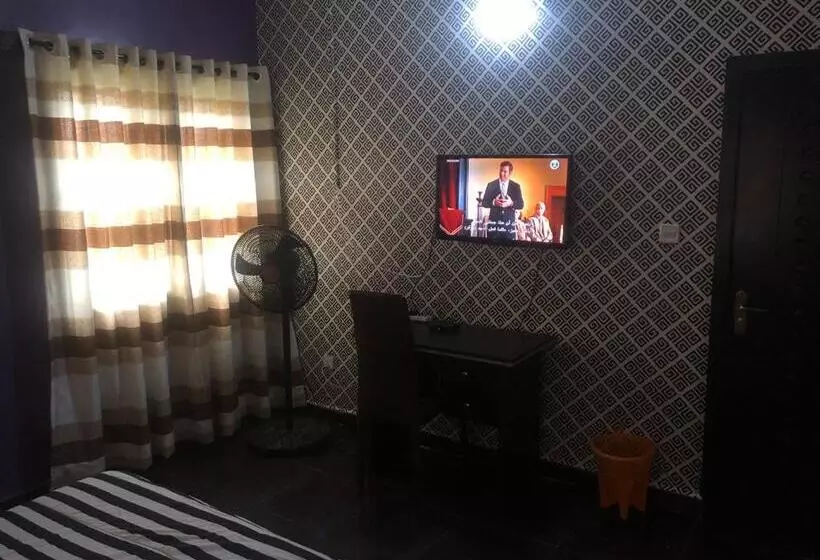 پانسیون Laquinta Hotel By Juicebox