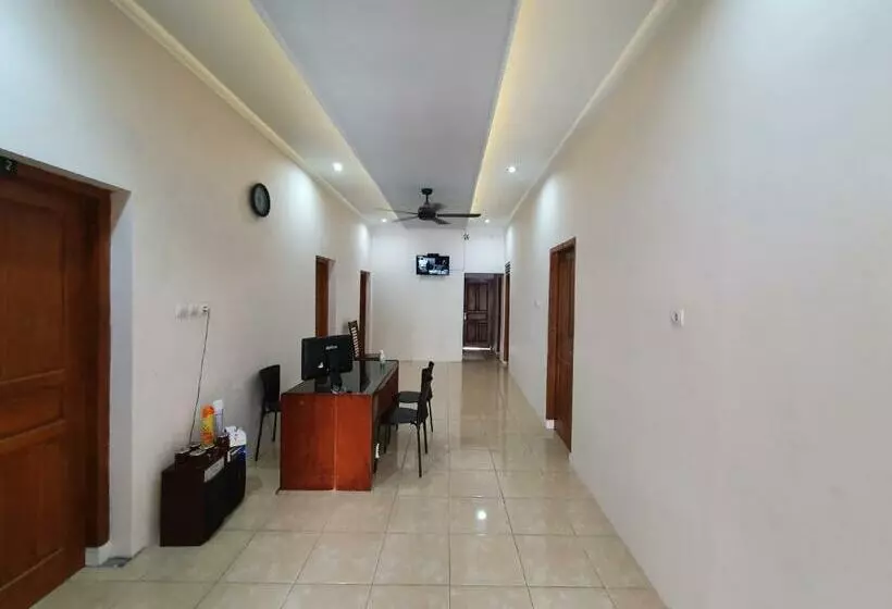 Pension Omo Inn Solo Redpartner