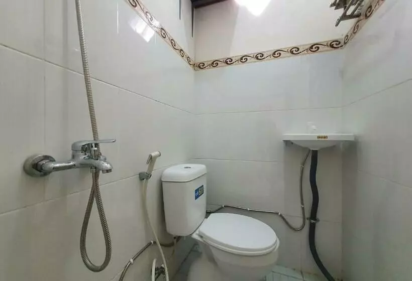 Pension Omo Inn Solo Redpartner