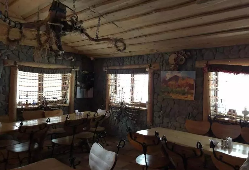 ユースホステル будинок художника шипіт